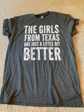 Girls from Texas gray t-shirt size M